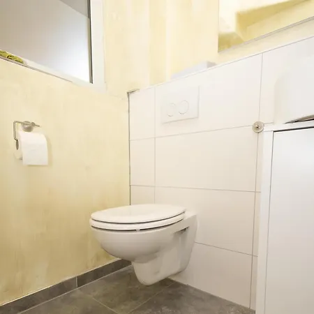Liebevoll Eingerichtetes, Schickes Zuhause In Der Naehe Des Stadtzentrum * Ratingen
